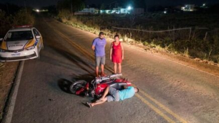 Colisão entre moto e bicicleta deixa duas pessoas feridas na zona rural de RO
