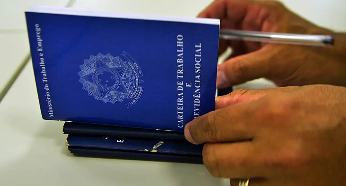Criação de vagas formais desacelera e registra menor saldo para julho desde 2020
