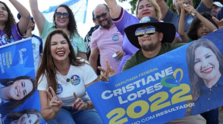 Cristiane Lopes dá início à campanha com grande adesivaço e mobilização em Porto Velho