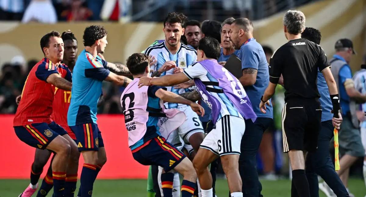 Fifa pune AFA com multa pesada e suspensões após incidentes na Copa do Mundo