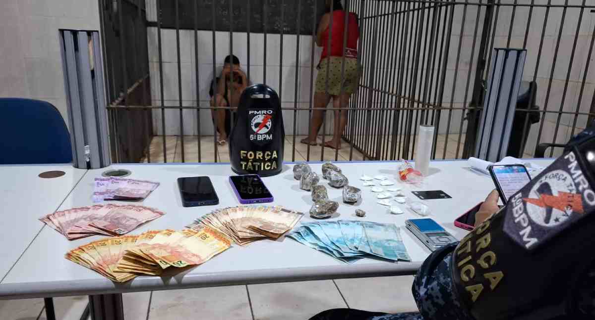 Força Tática prende apenado monitorado e mulher com drogas em Porto Velho