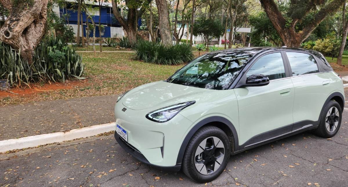 Geely EX2 revela vantagens do veículo elétrico no cotidiano urbano