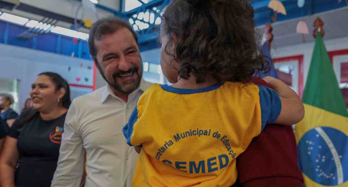 Hildon Chaves promete ampliar alfabetização em Rondônia