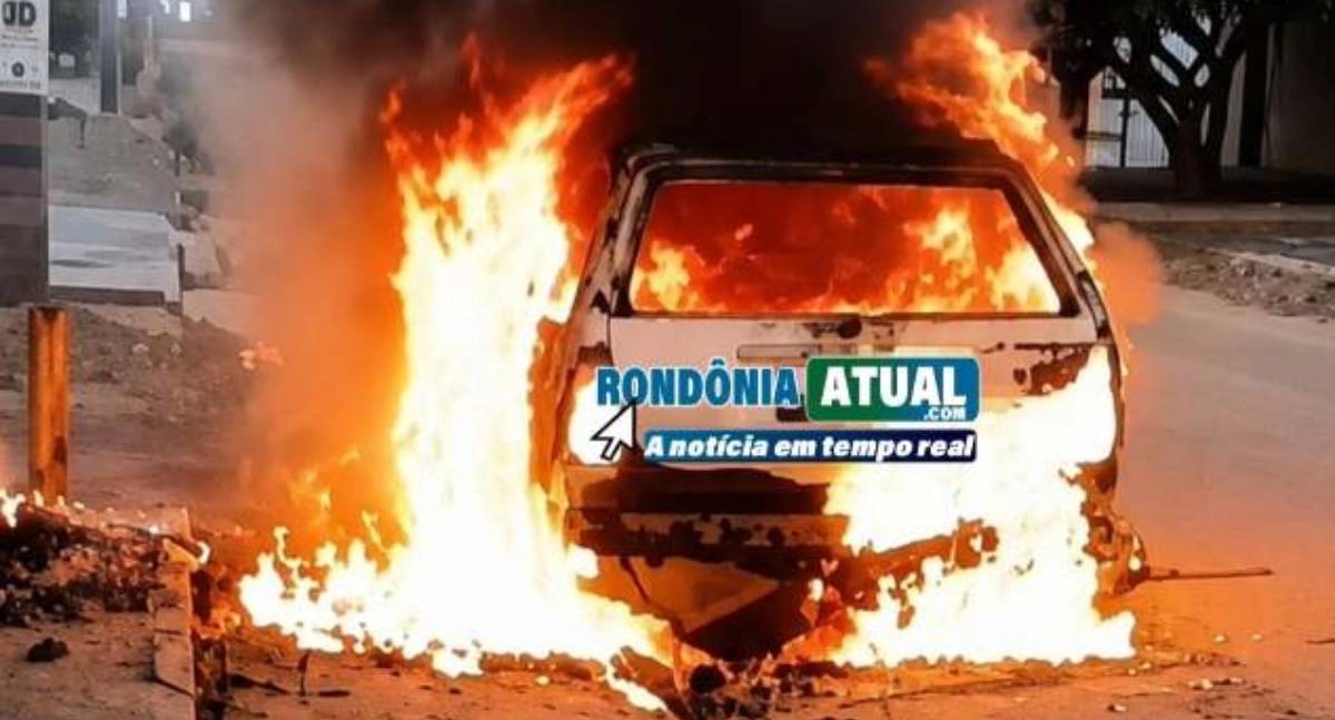 Incêndio de grandes proporções destrói automóvel na Rua K-1 em RO