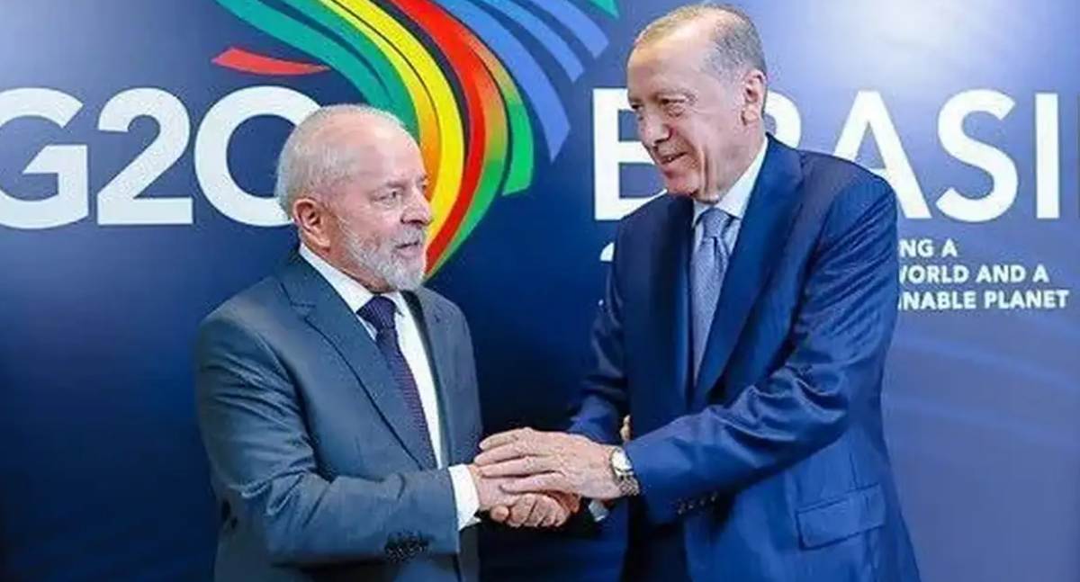 Lula e presidente da Turquia acertam criação de Conselho Estratégico e ampliação de parcerias em defesa durante ligação telefônica