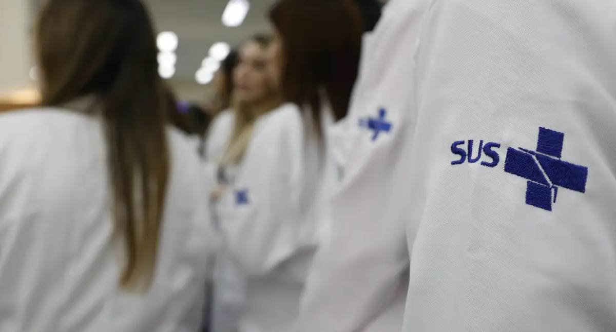 Ministério da Saúde prorroga contratos de seiscentos e setenta e seis médicos especialistas e prepara novo edital