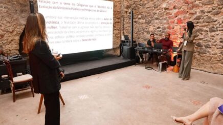 MPRO apresenta projeto de reeducação de autores de violência doméstica no CONAMP Mulher