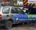 Mulher fica ferida após carro colidir contra carreta estacionada na BR-364
