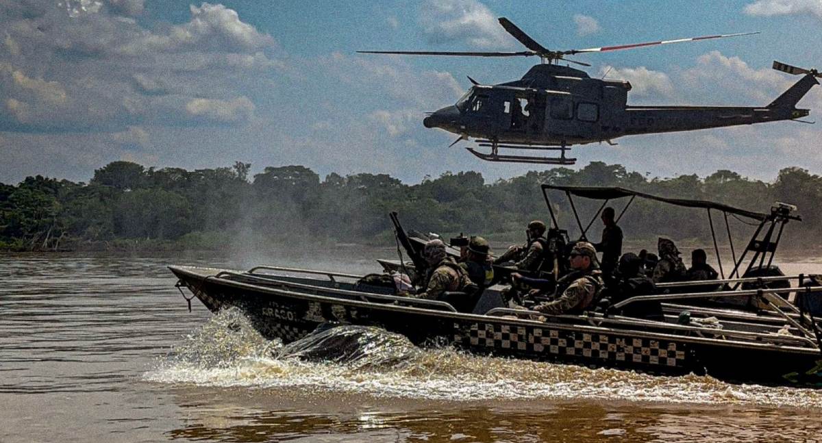 PF e Ibama inutilizam dez dragas em operação contra garimpo ilegal de ouro no Rio Madeira em Rondônia
