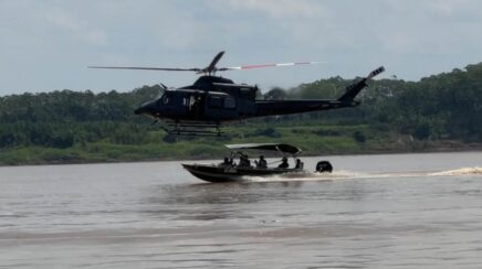 PF e Ibama inutilizam dez dragas em operação contra garimpo ilegal de ouro no Rio Madeira em Rondônia