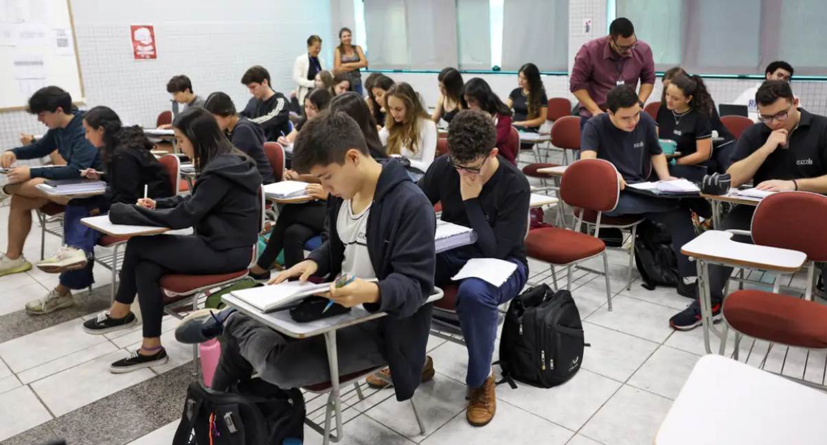 Prazo para renegociação de dívidas do Desenrola Fies encerra nesta segunda-feira