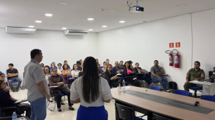Semec capacita servidores sobre execução orçamentária