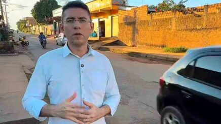 Vereador presencia acidente e cobra recuperação da Rua Maldonado