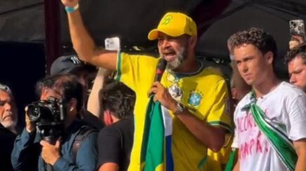 Bruno Scheid cobra impeachment de Moraes em ato no Amapá