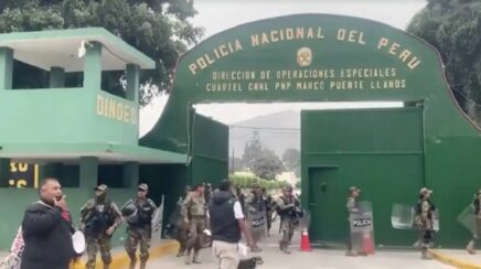 Peru decreta emergência em cinco presídios de alta segurança