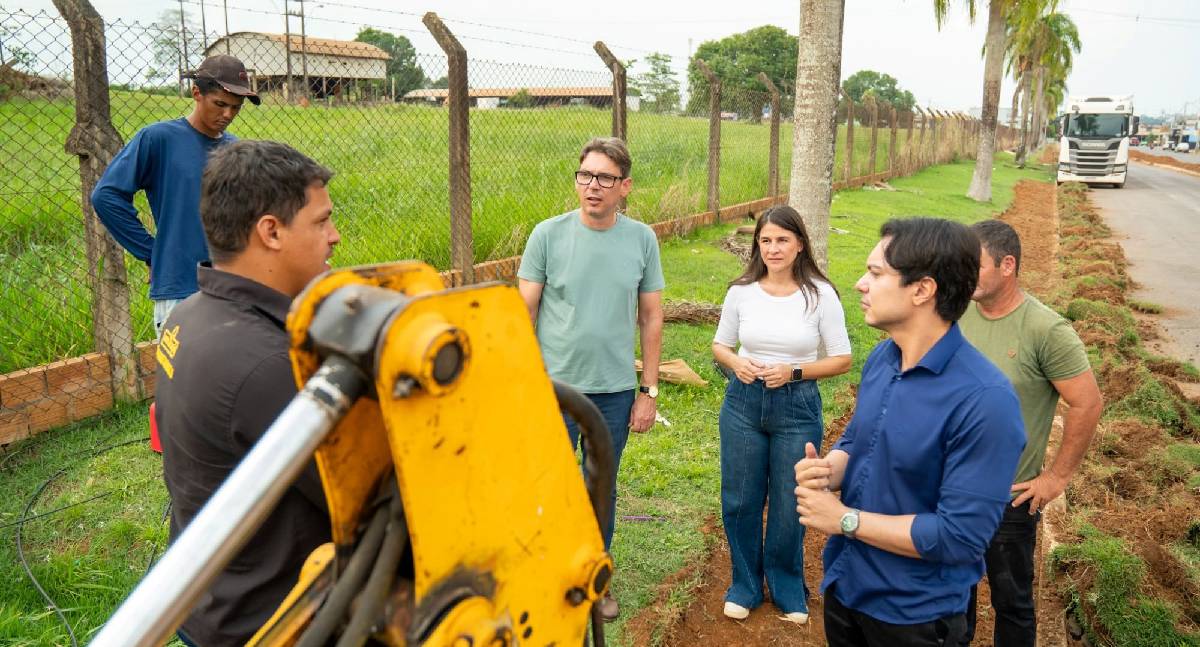 Jaru inicia construção de pista de caminhada no Setor 04