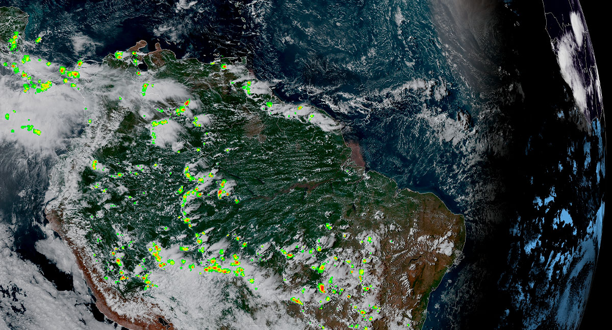 Rondônia entra em alerta para temporais, raios e chuva forte nesta tarde