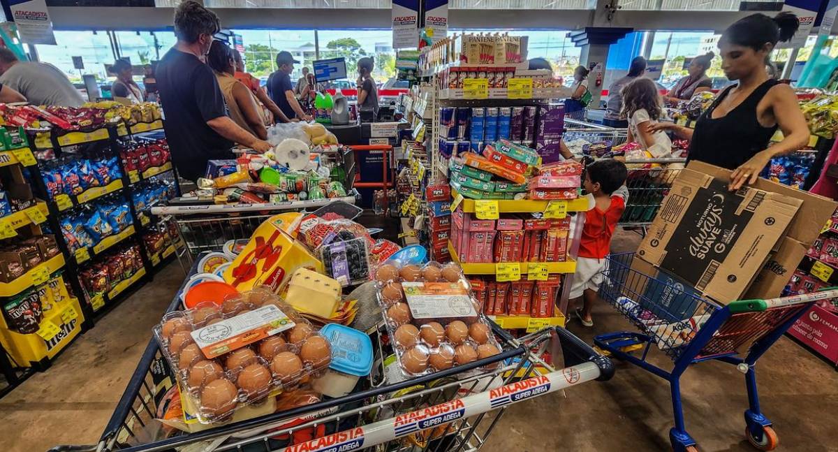 AGU pede ao STF reconhecimento da legalidade de decreto que autoriza reajuste de quinze por cento nos benefícios do Bolsa Família