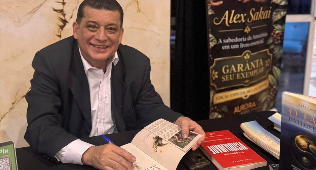 Alex Sakai lança “O Tao da Floresta” na Bienal do Livro de São Paulo