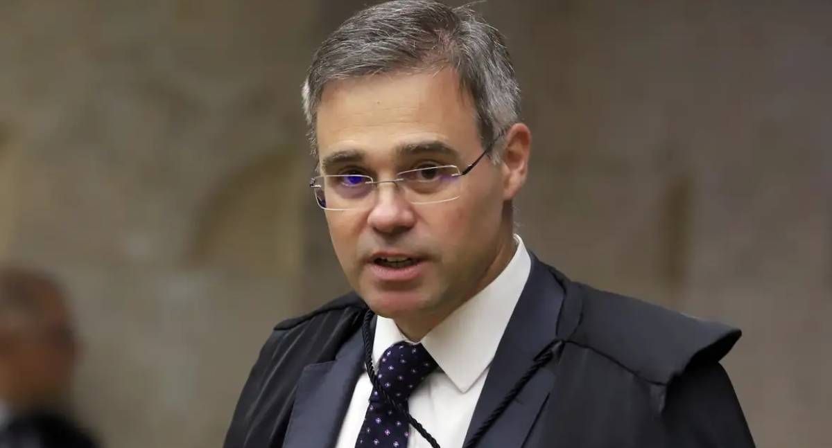 André Mendonça rejeita ação de deputado contra reajuste do Bolsa Família no TSE