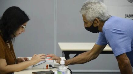 Aposentados e pensionistas que votarem nas eleições terão prova de vida realizada de forma automática pelo INSS