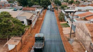 Asfalta Jaru entrega novos trechos de pavimentação nos setores 02 e 07