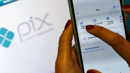 Banco Central anuncia mudanças no Pix com inclusão do débito automático em contas-salário e cobrança híbrida