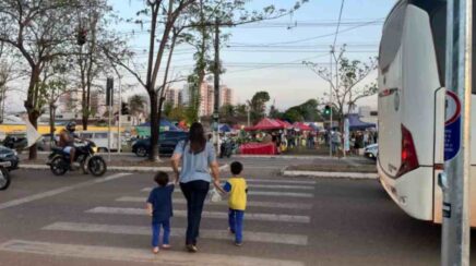 Botoeira no semáforo: saiba como usar e atravessar com segurança