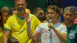 Bruno Scheid e Nikolas Ferreira levantam “Fora Lula” e “Fora Moraes” em Ji-Paraná: “A gente vai estar lá para combater”