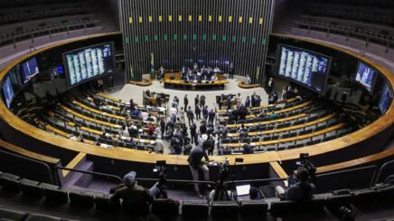 Câmara dos Deputados aprova Medida Provisória que zera imposto de importação para compras internacionais de até 50 dólares