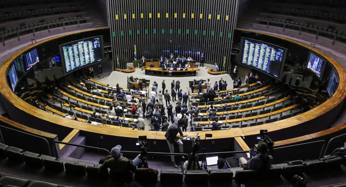 Câmara dos Deputados aprova Medida Provisória que zera imposto de importação para compras internacionais de até 50 dólares