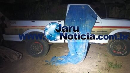 Caminhonete roubada há dois meses é localizada em propriedade rural na zona rural de RO