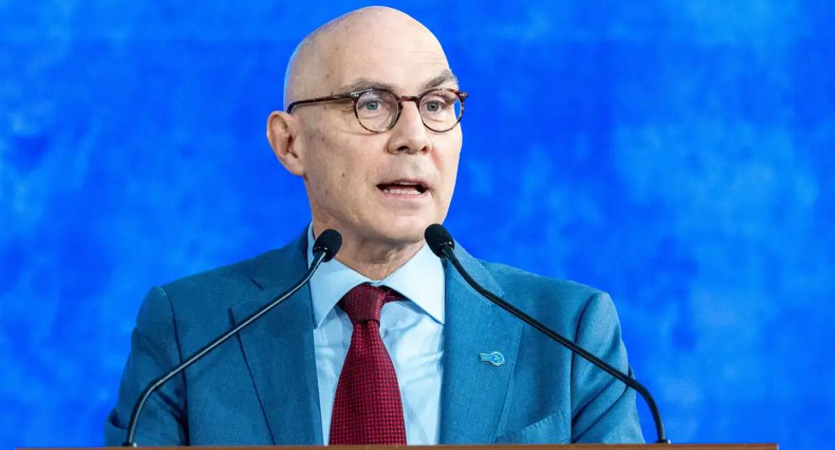 Chefe de direitos humanos da ONU alerta sobre riscos existenciais da inteligência artificial e cobra responsabilização global