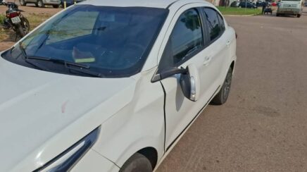 Colisão entre carro e bicicleta deixa ciclista gravemente ferido na capital