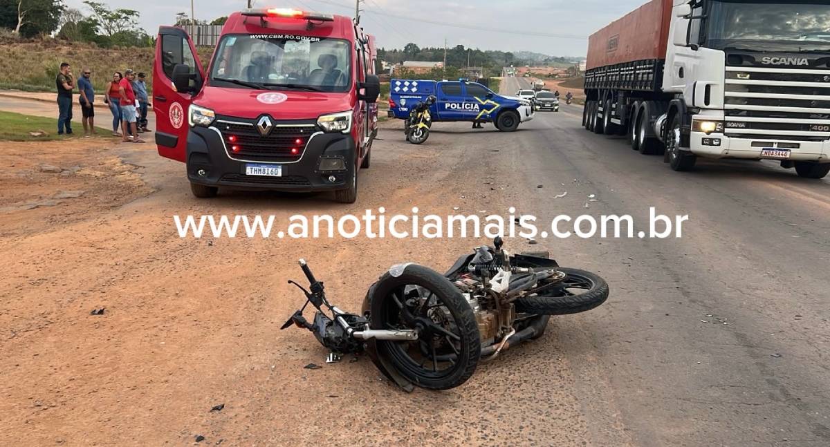 Colisão entre duas motocicletas deixa duas pessoas feridas na BR-364