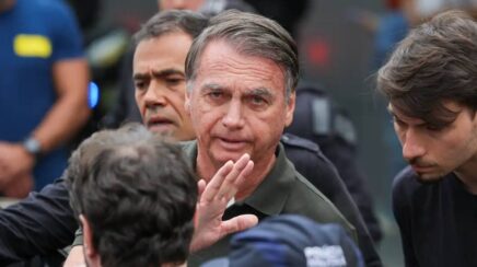 Defesa de Jair Bolsonaro desiste de pedido de suspensão de pena no STF
