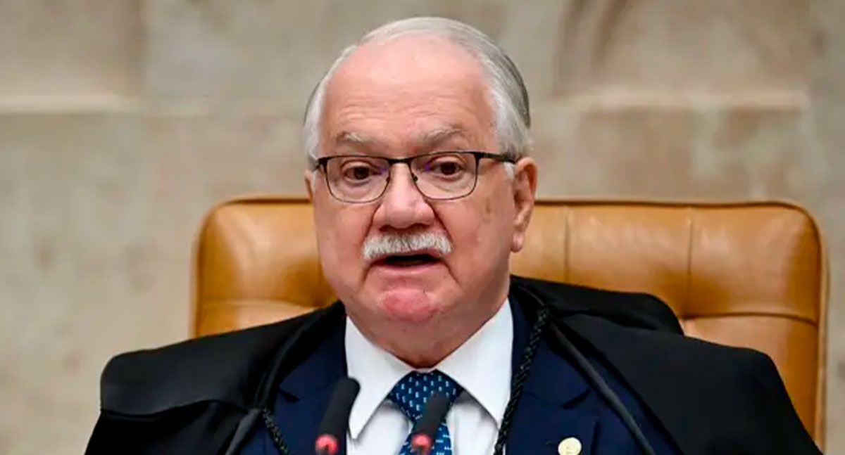 Fachin intervém em crise no STF e suspende decisões sobre comando da PF