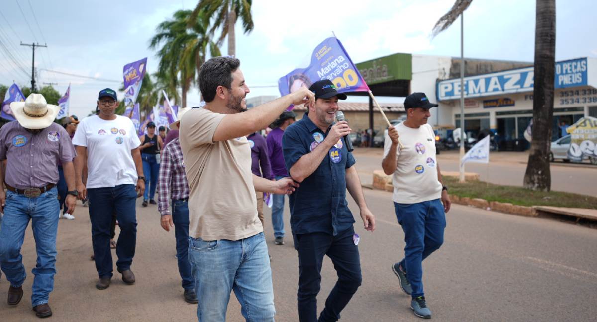 Em Alto Paraíso, Maurício Carvalho destaca resultados do mandato e recebe apoio durante caminhada