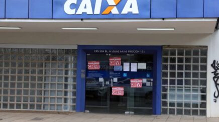 Empregados da Caixa Econômica Federal decidem manter greve nacional após rejeitar proposta