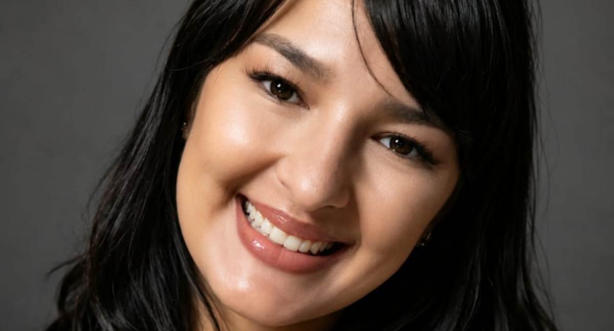 Escritora baiana conquista prêmio nacional e marca presença na Bienal Internacional do Livro de São Paulo