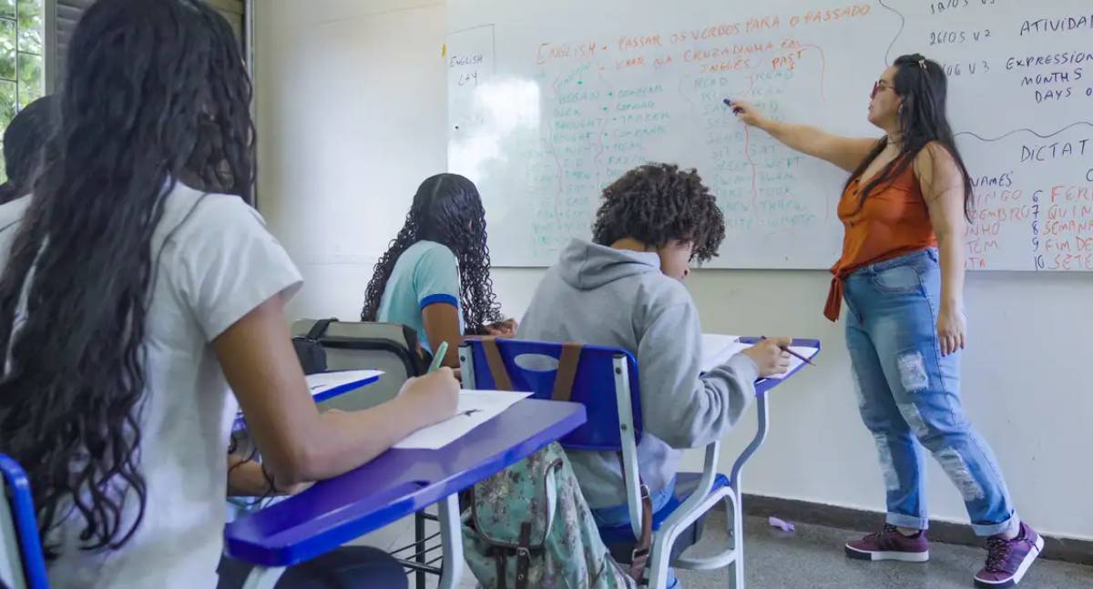 Estudo aponta envelhecimento acelerado da docência e alerta para desafio na renovação nas redes públicas