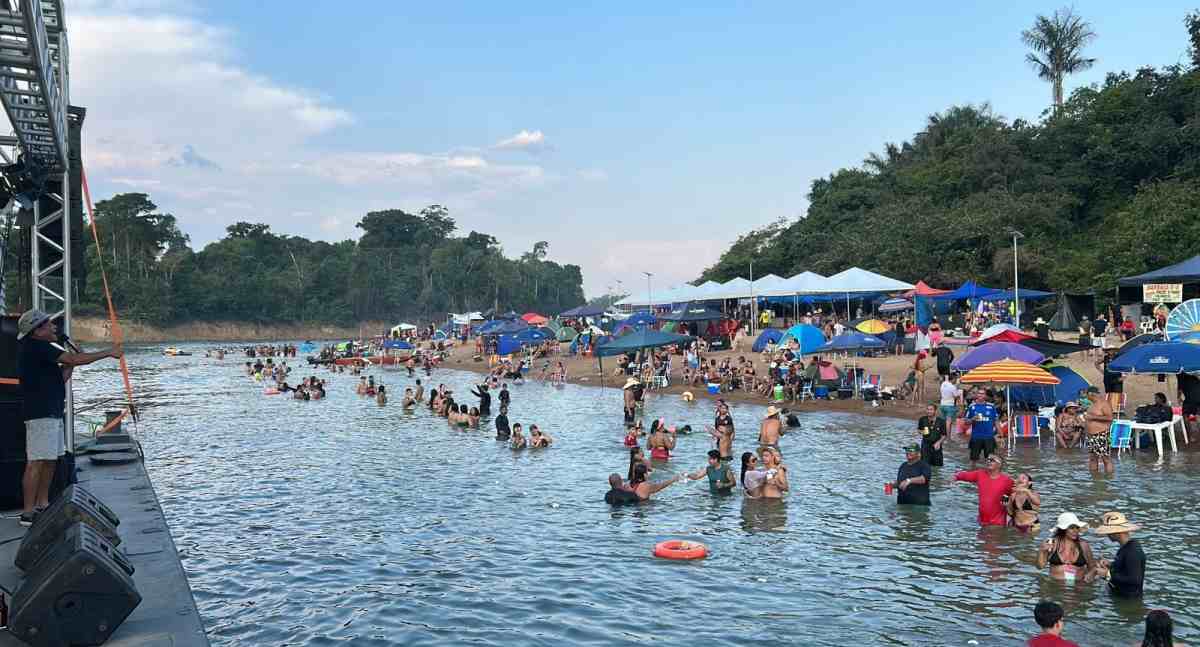 Festival de Praia reúne música e lazer na Vila Calderita