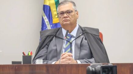 Flávio Dino anula decisão do TSE e restaura postagem de humorista sobre Nossa Senhora Aparecida