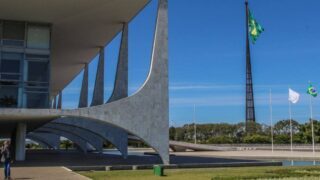 Frente Nacional de Prefeitas e Prefeitos cobra nova relação federativa de candidatos à Presidência