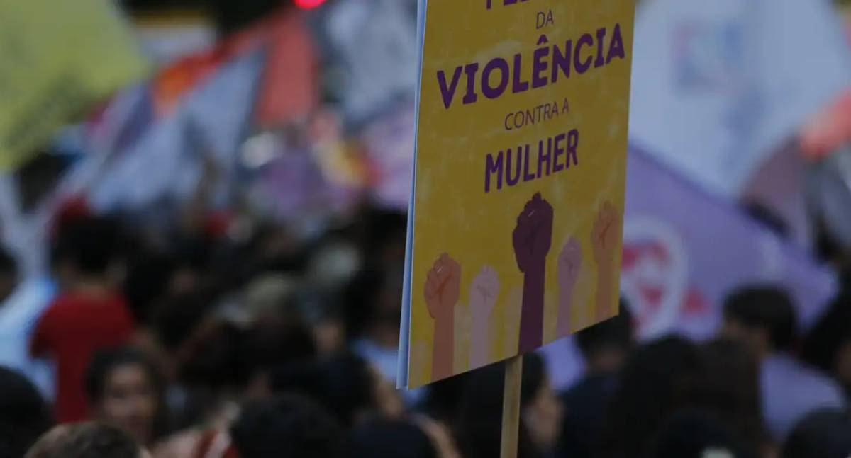 Governo federal estabelece prazo de 15 dias para plataformas digitais detalharem mecanismos de denúncia de violência contra mulheres