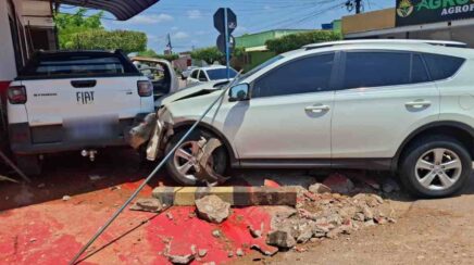 Grave acidente deixa passageira ferida em Porto Velho