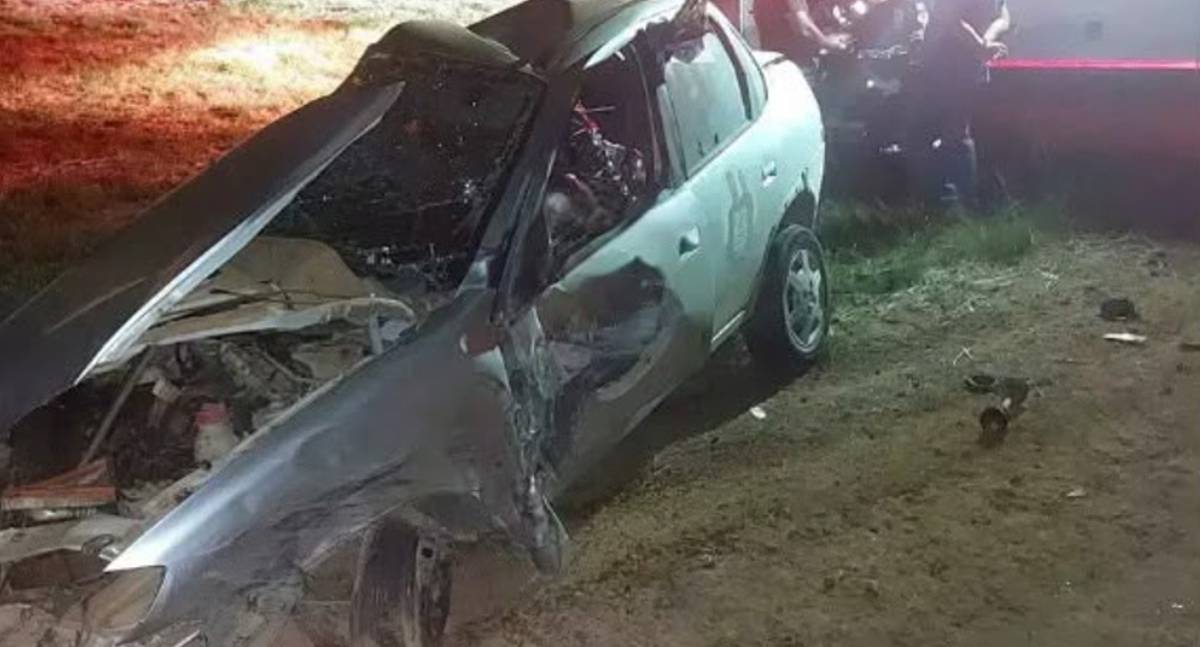 Grave acidente entre carro e caminhão deixa vítima fatal na BR-421