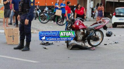 Grave acidente entre motocicleta e caminhonete deixa ferido em cruzamento movimentado no interior de Rondônia