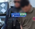 Homem com mandado de prisão em aberto é localizado e preso pela polícia em residência de RO