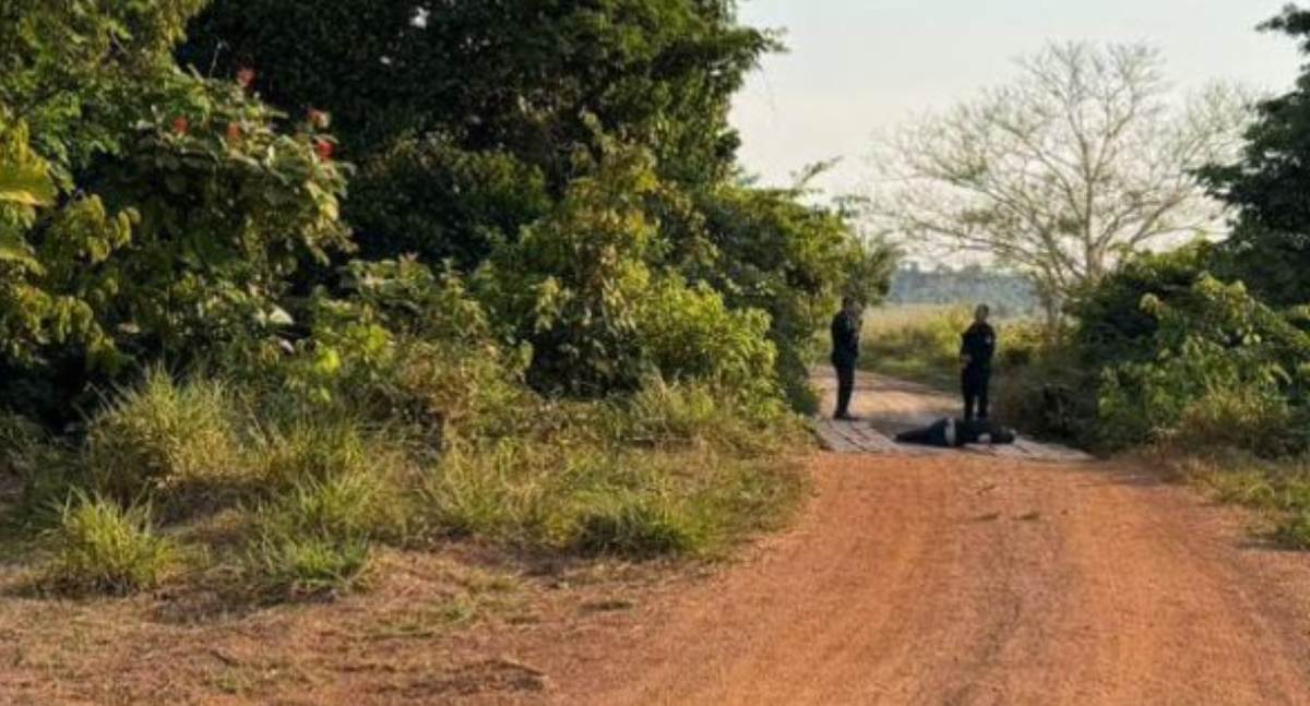 Homem é encontrado morto a tiros e com sinais de agressão na zona rural de RO